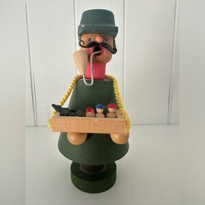 Erzgebirge German incense smoking man: 6” high with toy tray